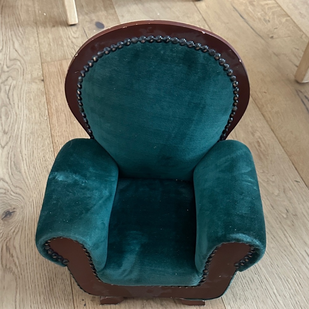 American girl Vintage Green Velvet Accent Chair doll furniture